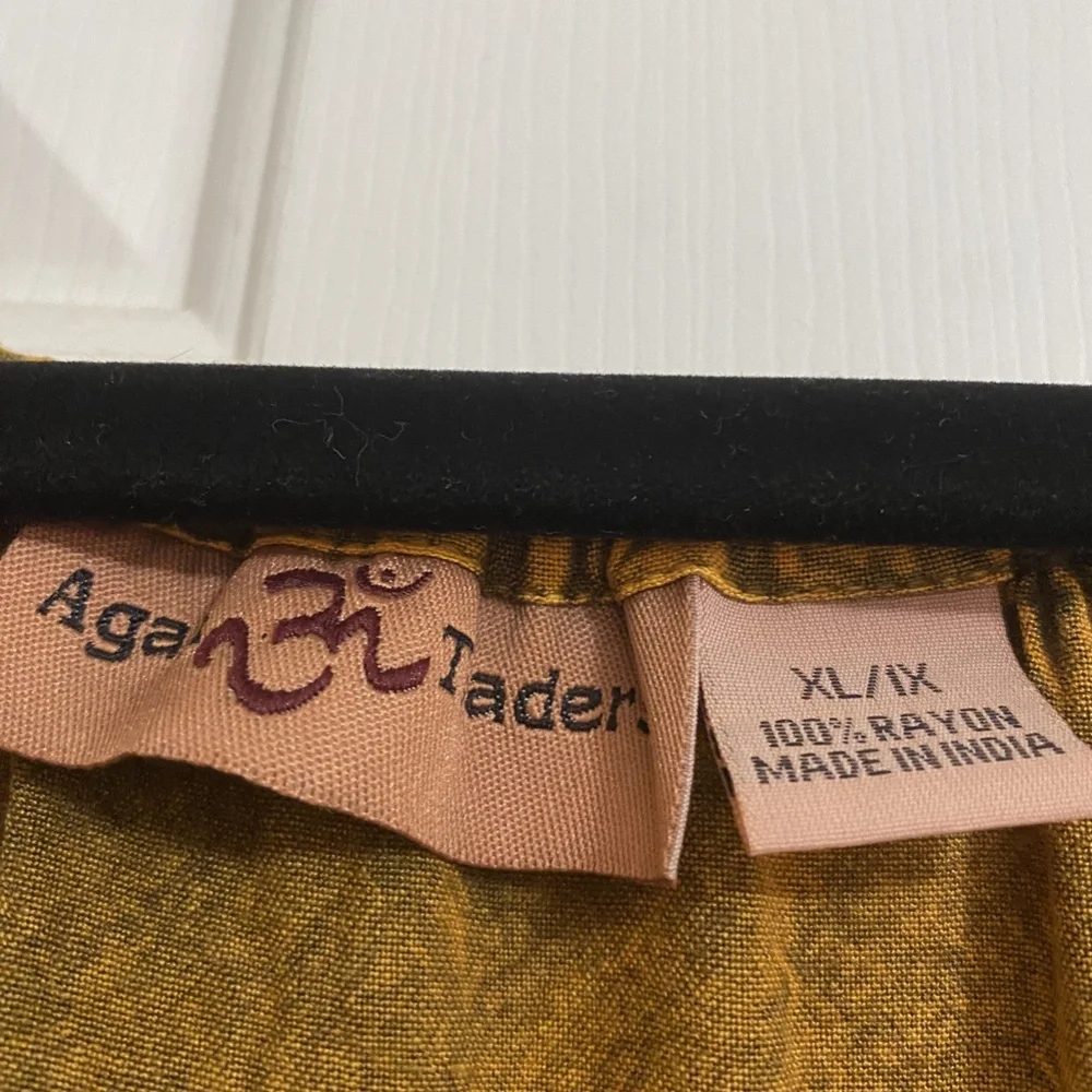 Argan Traders Gold embroidered top - Picture 6 of 6